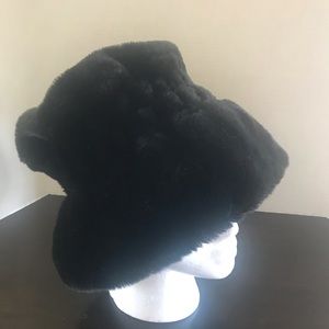 Donna Salyers Fabulous Furs elastic brim hat